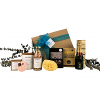 Deluxe Natural Pamper Hamper with Mini Champagne, Candle & Bath Treats
