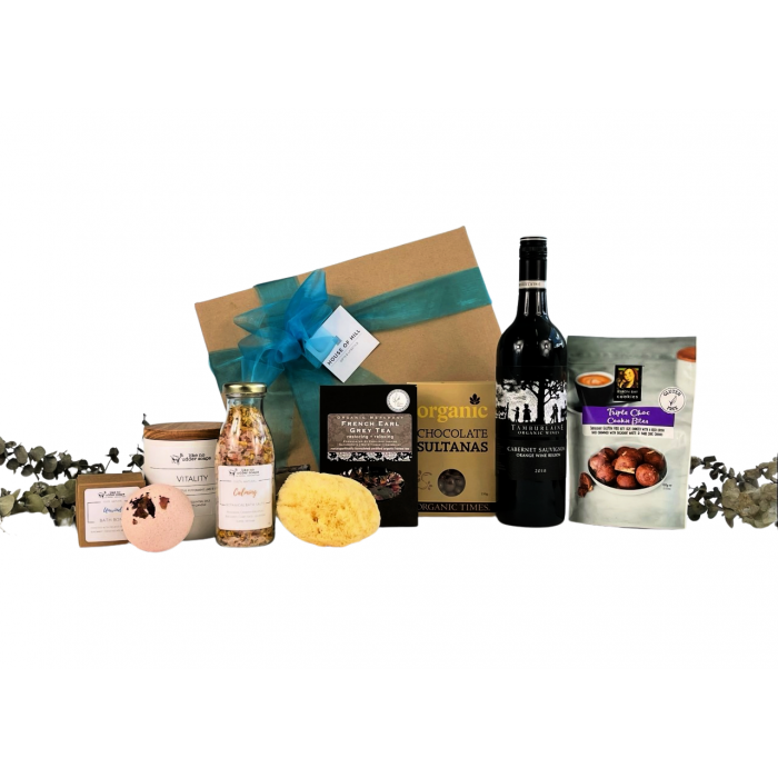 Natural Pamper Hamper with Organic Wine, Candle & Bath Treats