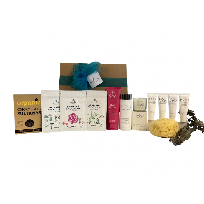 Pregnancy Pamper Hamper (with Bathroom Essentials, Bubble Bath & Drinking Chocolates)